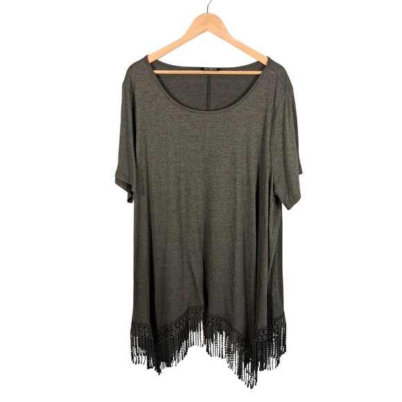 Bloomchic Tunic Top Fringe Hem Plus Size‎ 22-24 Gray Short Sleeve Boho Hippie - Picture 1 of 11